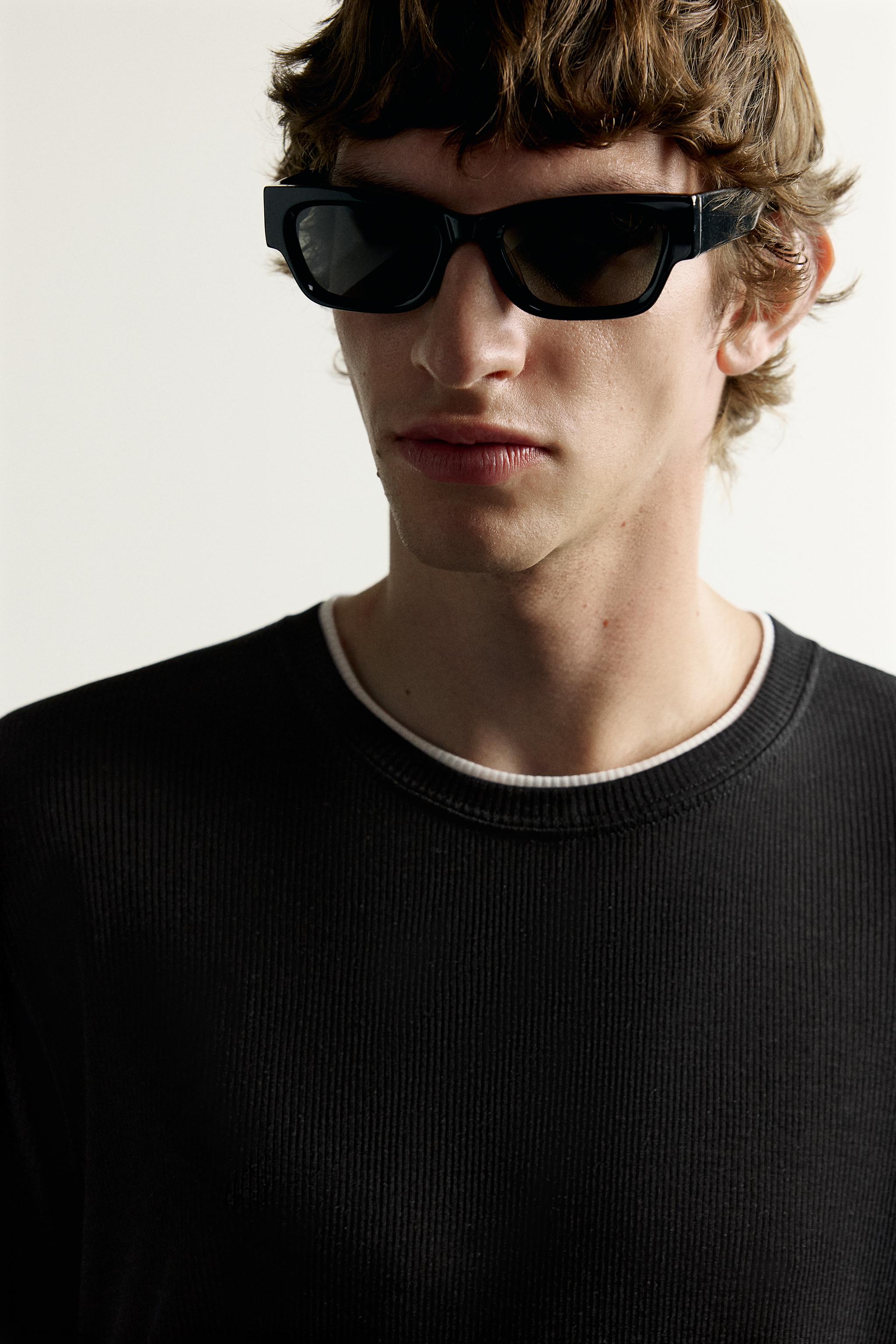 CONTRAST RELAXED FIT T-SHIRT